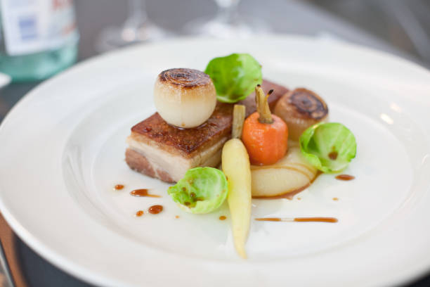 istock Crispy pork belly and vegetables 950613818