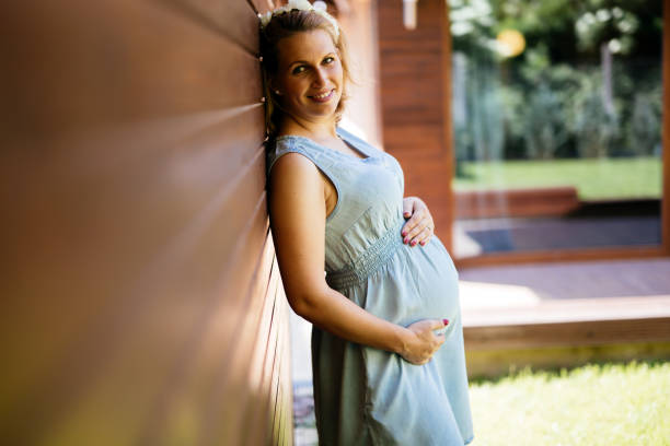 istock Beautiful blond pregnant woman 950623718