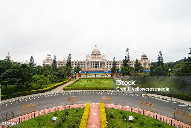 Bangalore - Fotografias de stock e mais imagens de Edifício do Parlamento - Edifício do Parlamento, Índia, Ao Ar Livre