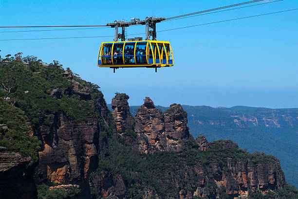 istock Sky tram going across the Blue Mountains in Australia 95062865