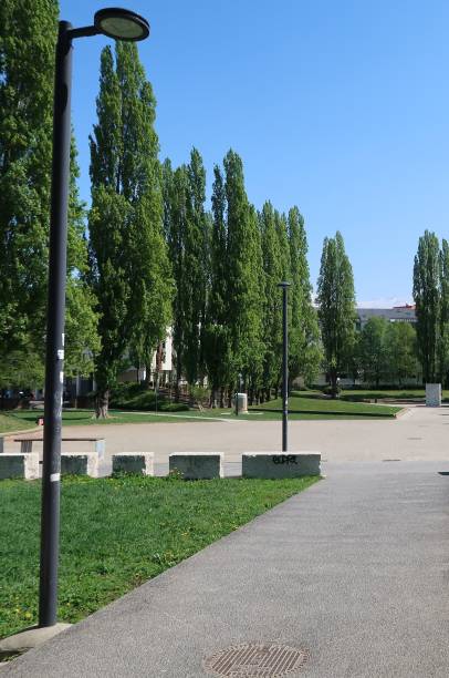 istock Park of Grenoble 950650104