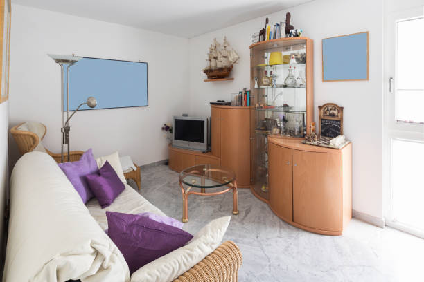istock Stay in a modern inhabited house 950753124