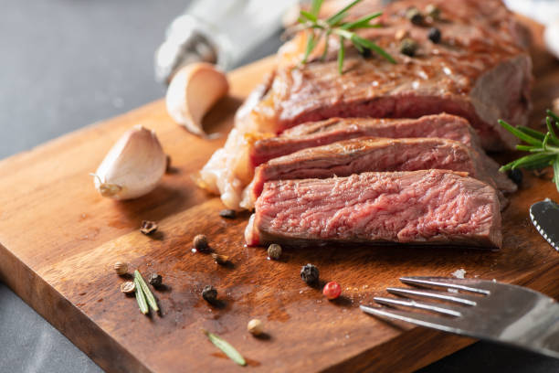 istock Sliced grilled beef steak with spices 950753152