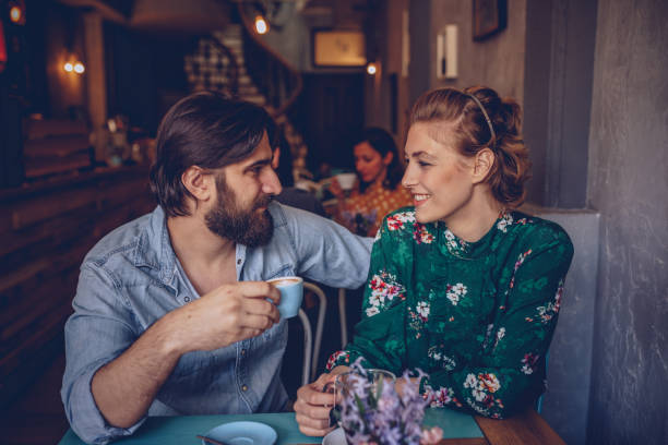 istock Couple sitting in cafe 950762810