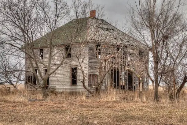 Photo of Abandoned Farmhouse in South Dakota slowly decays
