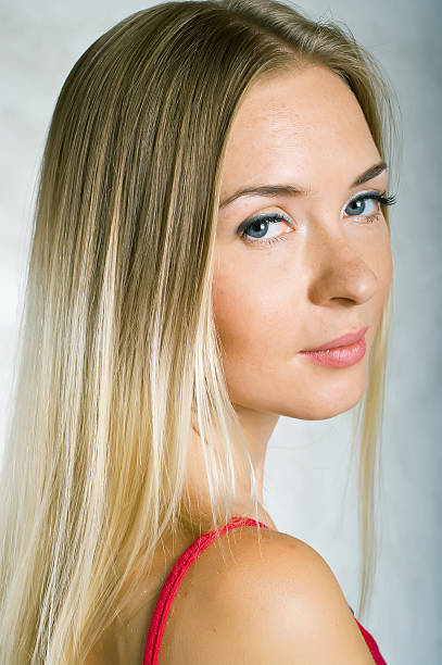 istock girl in pink on grey 95079955