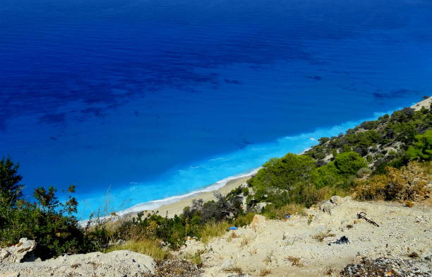 istock Beautiful colors sea be along the coast 950803120