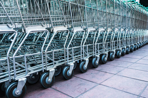 istock Shopping cart wheels 950822488