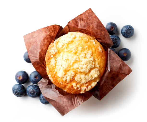 muffin de arándanos aislado en blanco, desde arriba - muffin blueberry muffin blueberry isolated fotografías e imágenes de stock