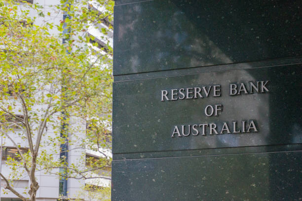 reserve bank of australia en cbd de melbourne, australia - famous place melbourne australia built structure fotografías e imágenes de stock