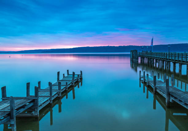 istock Sunrise in Diessen, Lake Ammersee 950987184