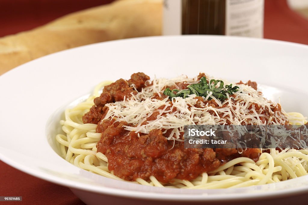 Köstliche bolognese-Nudeln - Lizenzfrei Basilikum Stock-Foto