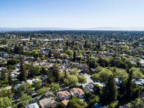 istock Majestic mountain and residential area. 951033890