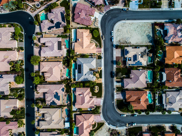 istock Residential areas lined up side by side. 951033942