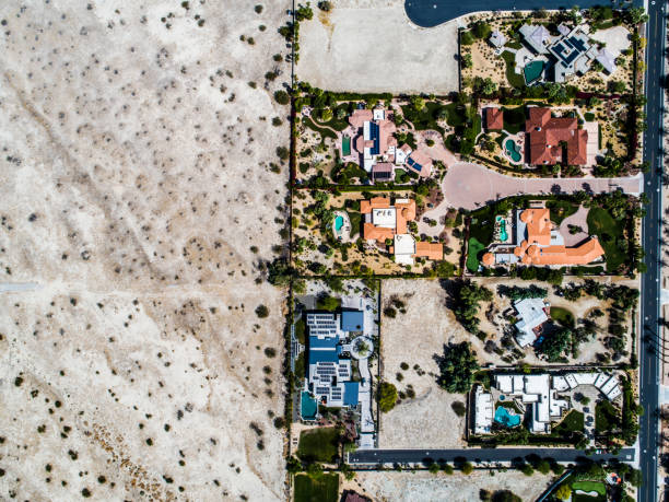 istock Enclosed land, and a gorgeous house. 951034054