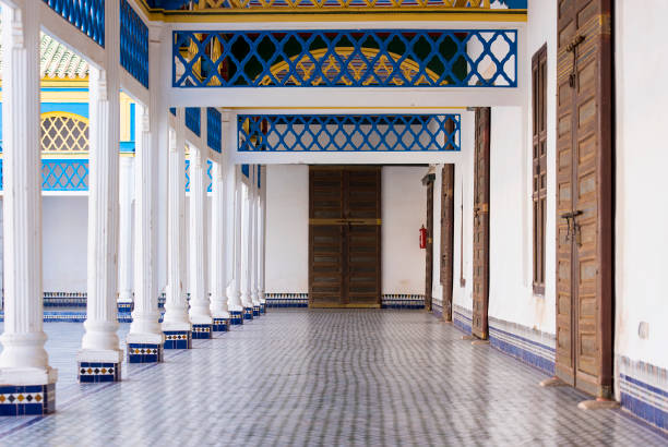 interieur van het bahiapaleis in marrakech, marokko - morocco brazil stockfoto's en -beelden
