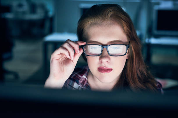 istock Paying attention to detail 951091278