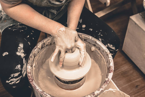 istock Master class in pottery. Manufacture of handmade ceramic product. 951100802