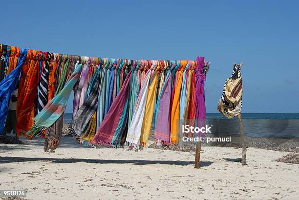 Coloridos Sarfs En La Playa Foto de stock y más banco de imágenes de Abstracto - Abstracto, Agua, Aire libre