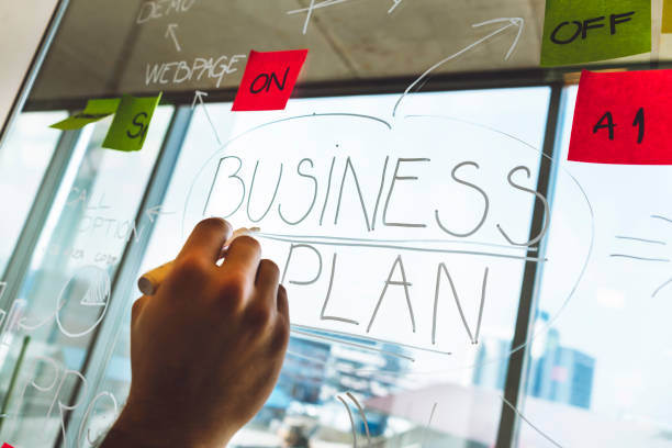 istock Collecting ideas for business plan 951142974