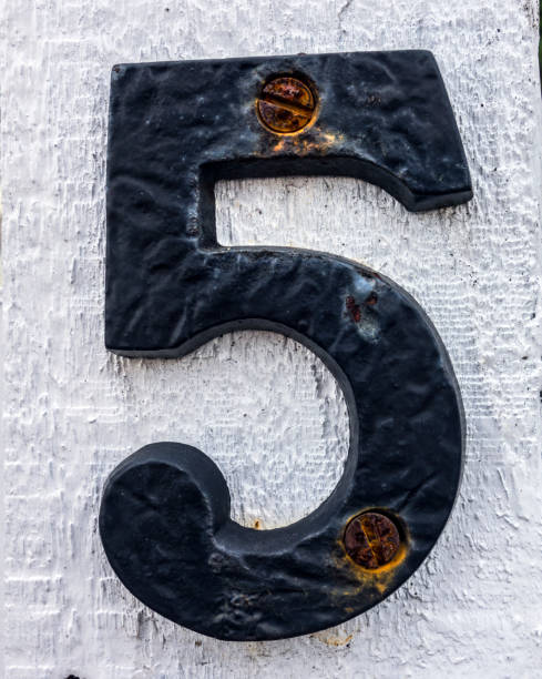 istock Five 5 Written Wording in Distressed State Typography Found Number 951148340