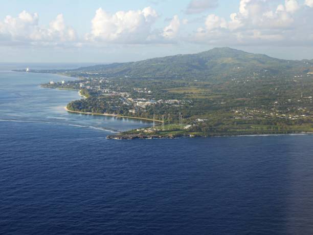 vista desde arriba - saipan fotografías e imágenes de stock