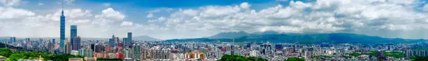 Photo of Panoramic cityscape of Taipei city skyline and skyscraper.