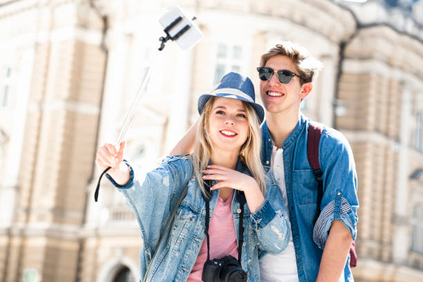 istock Selfie in a city 951200000