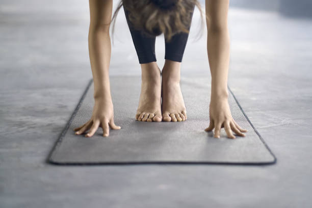 istock Sportive girl yoga training 951309182