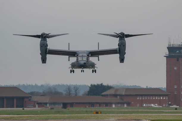 osprey v-22 bell boeing - helicopter boeing marines military - fotografias e filmes do acervo