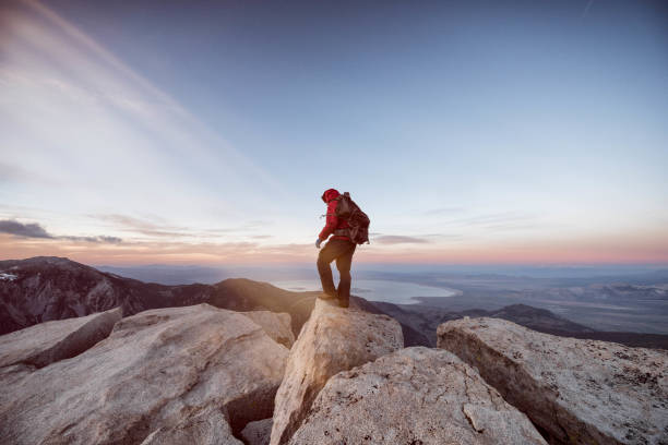 istock Summit at sunset over Mono Lake, California 951367496