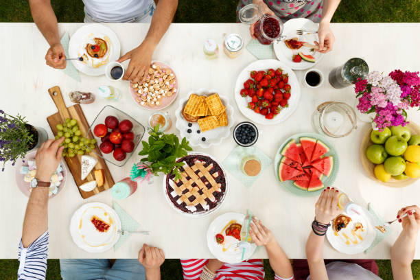 istock Healthy meal outside 951378880