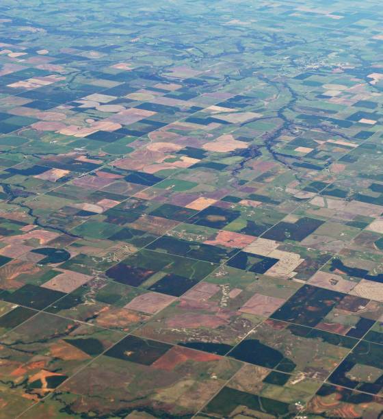 農地やラスベガスにオクラホマからカラフルな風景の空撮 - airplane seat ストックフォトと画像