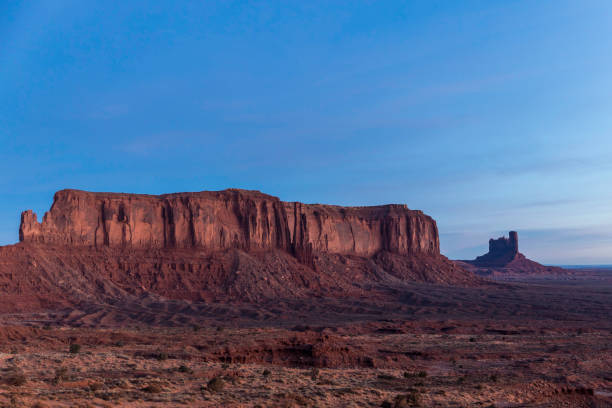 istock Sunset at Sentinel Mesa in Monument Valley 951440898
