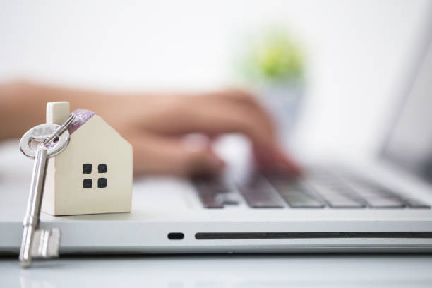istock Home concept,people, selling home 951441188