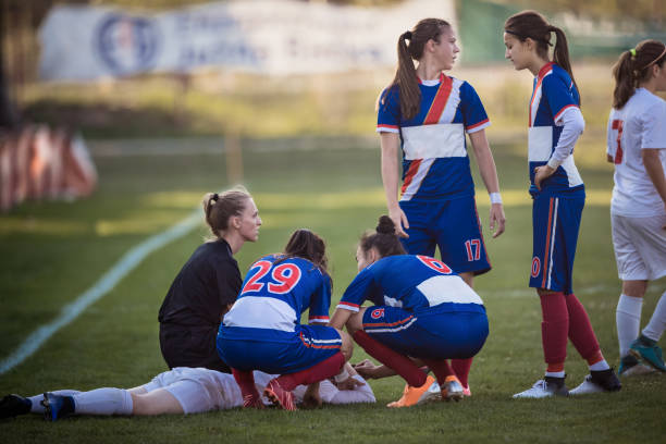 istock Injury on women's soccer match! 951549072