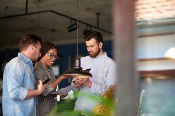 istock People in coffee shop 951627668
