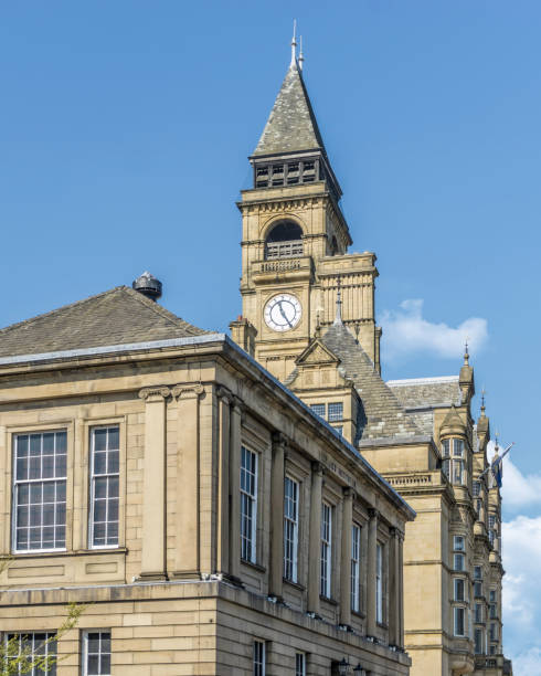 istock Crown Court and Wakefield Register Office 951683004