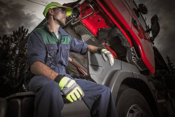 istock Semi Truck Pro Mechanic 951728004