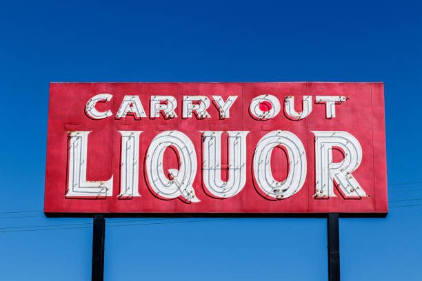 istock Carry Out Liquor sign I 951732086