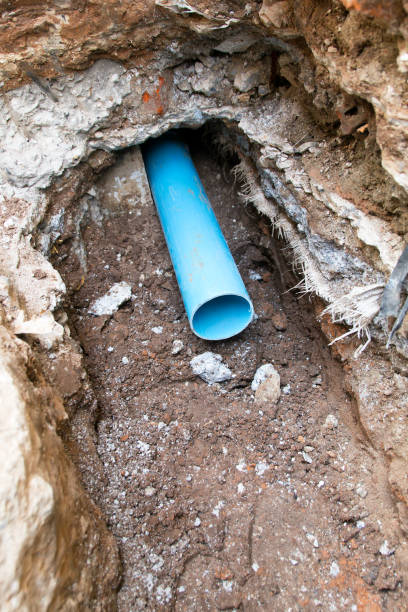 istock Repair the broken pipe in underground 951806766