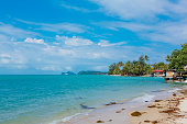 tropischen-insel-mit-sandstrand.jpg?b=1&s=170x170&k=20&c=J4iqup-ezwiC6aIuz2_SVEAz8LFxn8Y8_JLOsrQRkMM=