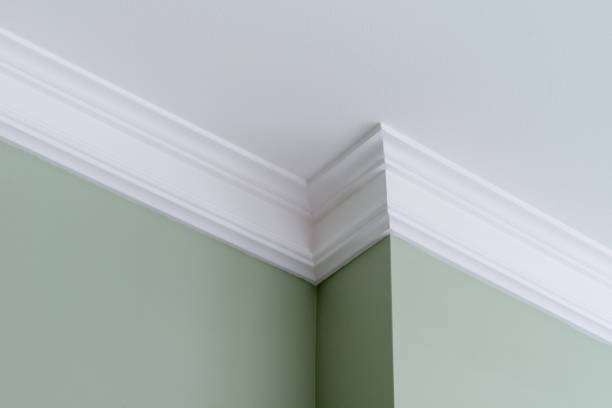 istock Ceiling moldings in the interior, intricate corner 951823720