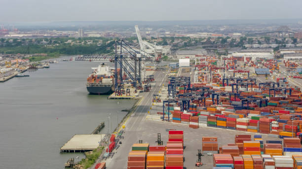 istock Shipping terminal in New York 951879548