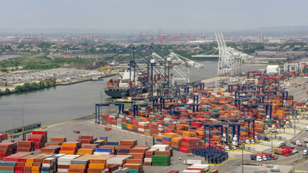 istock Shipping terminal in New York 951879566