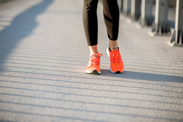 istock Standing in the running shoes 951914194