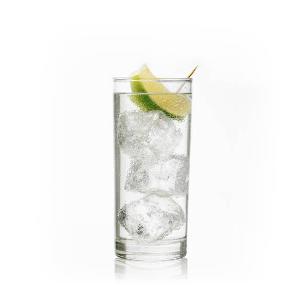 istock glass of lemonade with ice and lime 951927194