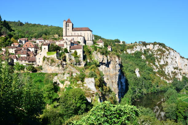 istock France St Cirq Lapopie 951951650