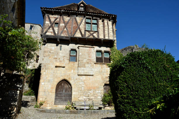istock France St Cirq Lapopie 951955930