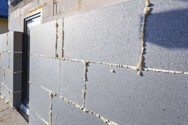 istock Graphite styrofoam insolation on the new house under construction 951959936